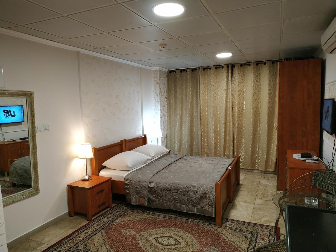 Hotel Rothschild 37 Bat Yam Extérieur photo